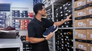 Como fazer controle de estoque em lojas de roupas e calçados